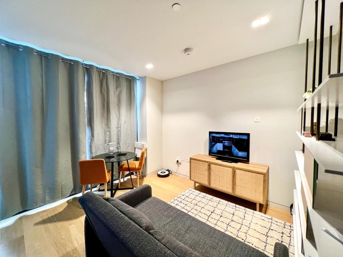 Deluxe Entire Studio Next To London Eye & Trafalgar Square Aparthotel Kültér fotó