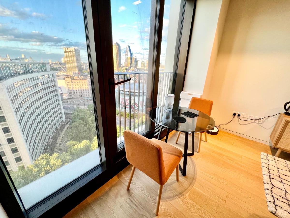 Deluxe Entire Studio Next To London Eye & Trafalgar Square Aparthotel Kültér fotó